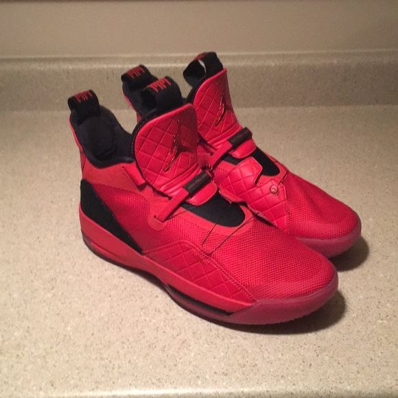 Jordan 33 - Picture 3 of 8